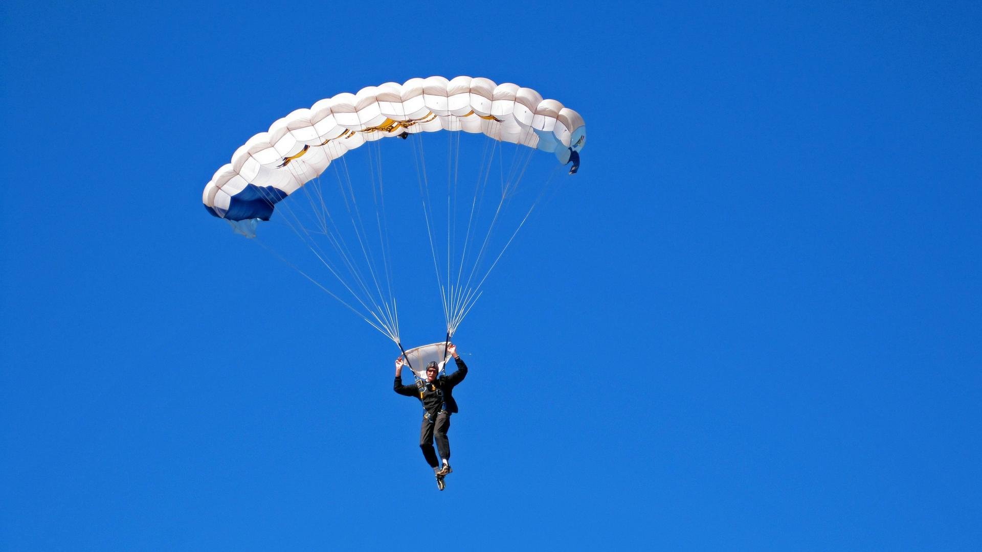 开云体育下载-赛季争冠与保级反超情况下球队应变能力研究